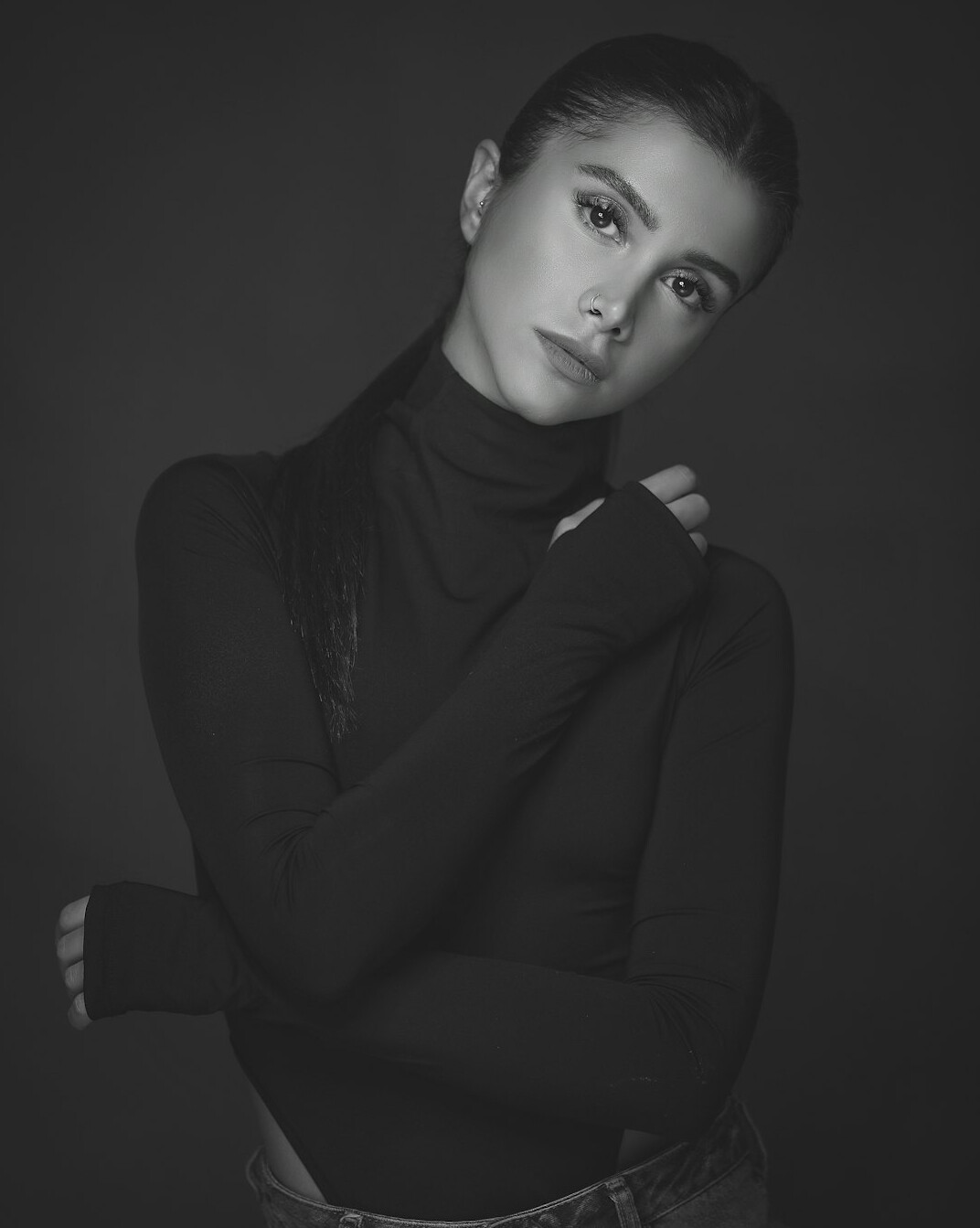 Portrait of a Latina woman in her thirties with a bob haircut, fashion editor